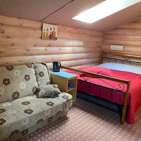 Kuelalistemaja Vehendi Motell Exteriör bild